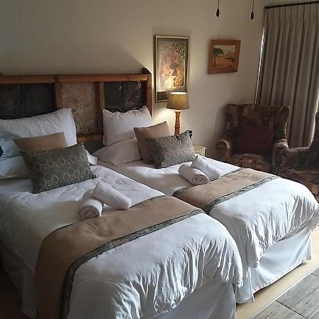 Kromdraai Guest Rooms Krugersdorp Esterno foto